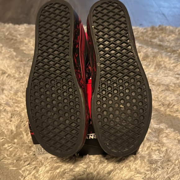 House of Terror Sk8-Hi edition Vans Nightmare on Elm St - Picture 5 of 5